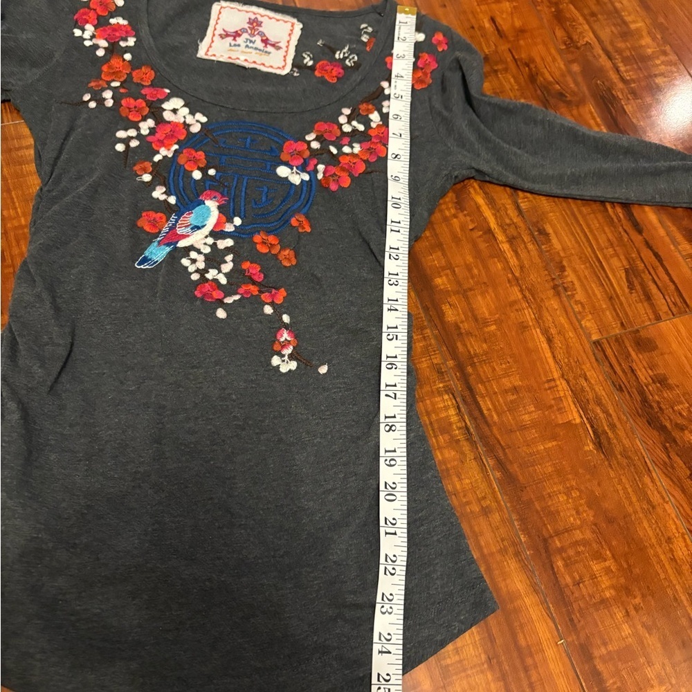 Johnny Was Floral y2k Embroidered Top Fitted Ruched AsianInspired Bird small NWT - Picture 13 of 16